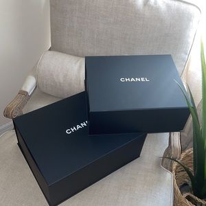 CHANEL Gift Box w/ ribbon